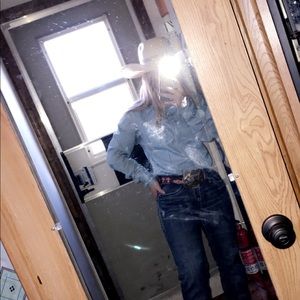 Meet your Posher, Madison